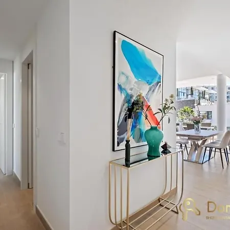 Апартаменты Luxury Flat In Higueron West