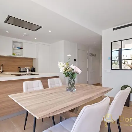 Апартаменты Luxury Flat In Higueron West