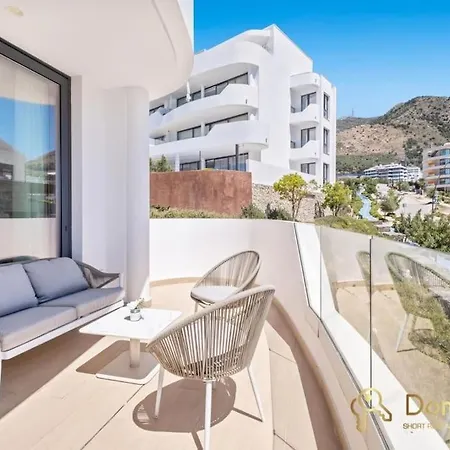 Luxury Flat In Higueron West *