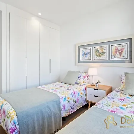 Luxury Flat In Higueron West